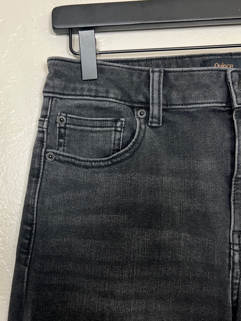 QUINCE Women’s Size 29 X 32 Faded Black Bella Stretch Wide Leg Jeans - Picture 5 of 16